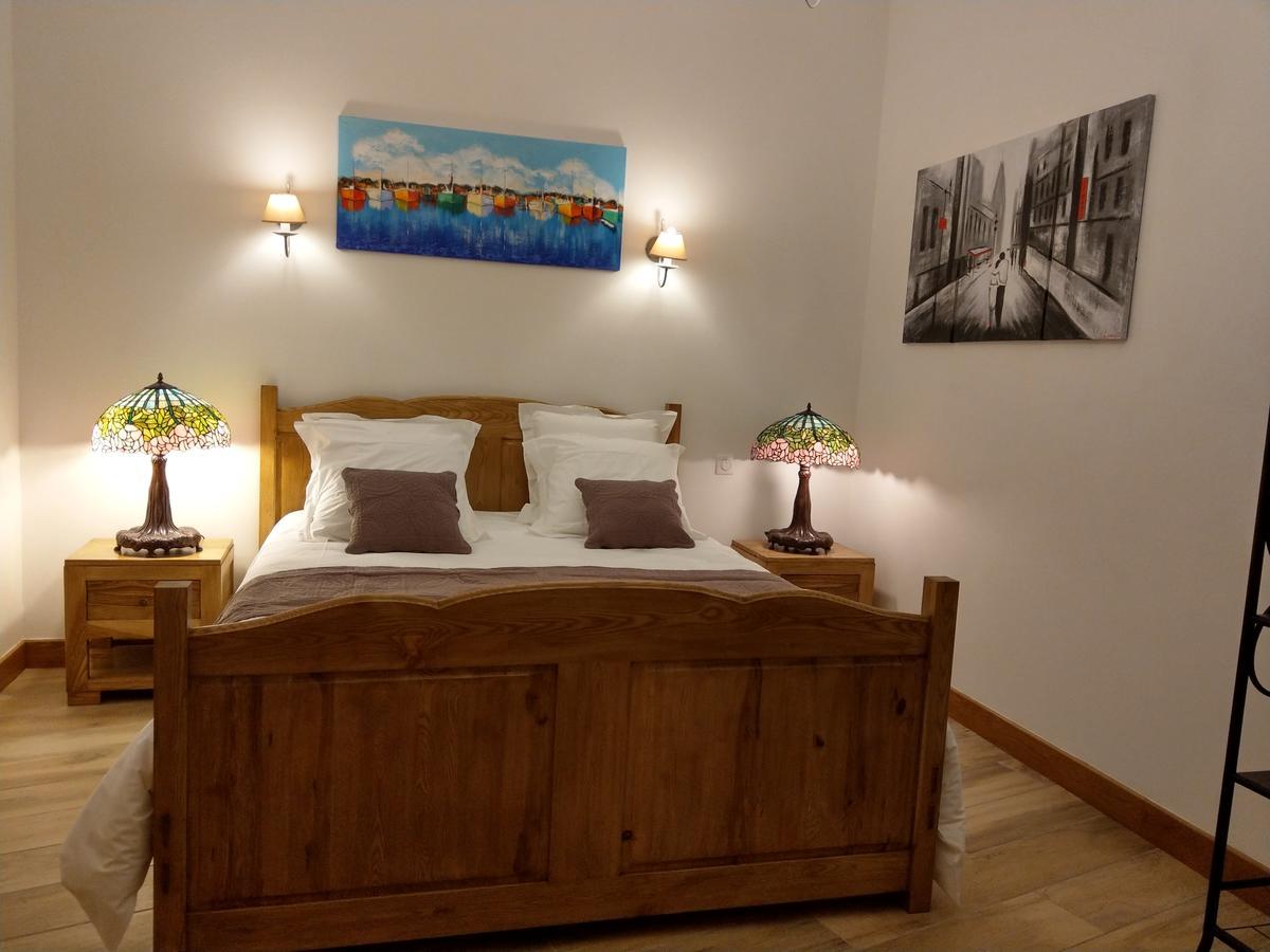 Les Chambres D'Hotes De La Frissonnette Auzelles Экстерьер фото